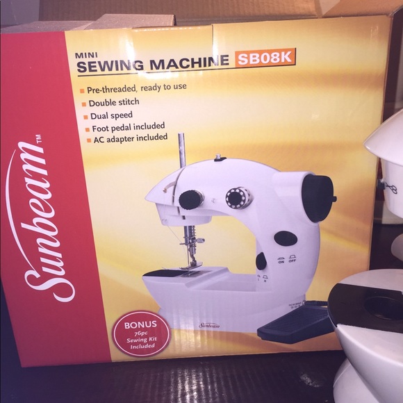 Cute Mini Sewing Machine - Picture 4 of 8